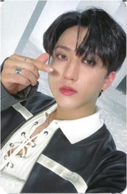 Stray Kids Chang Bin Rockstar Fotokarte, beige, Einzelfigur - Bild 1
