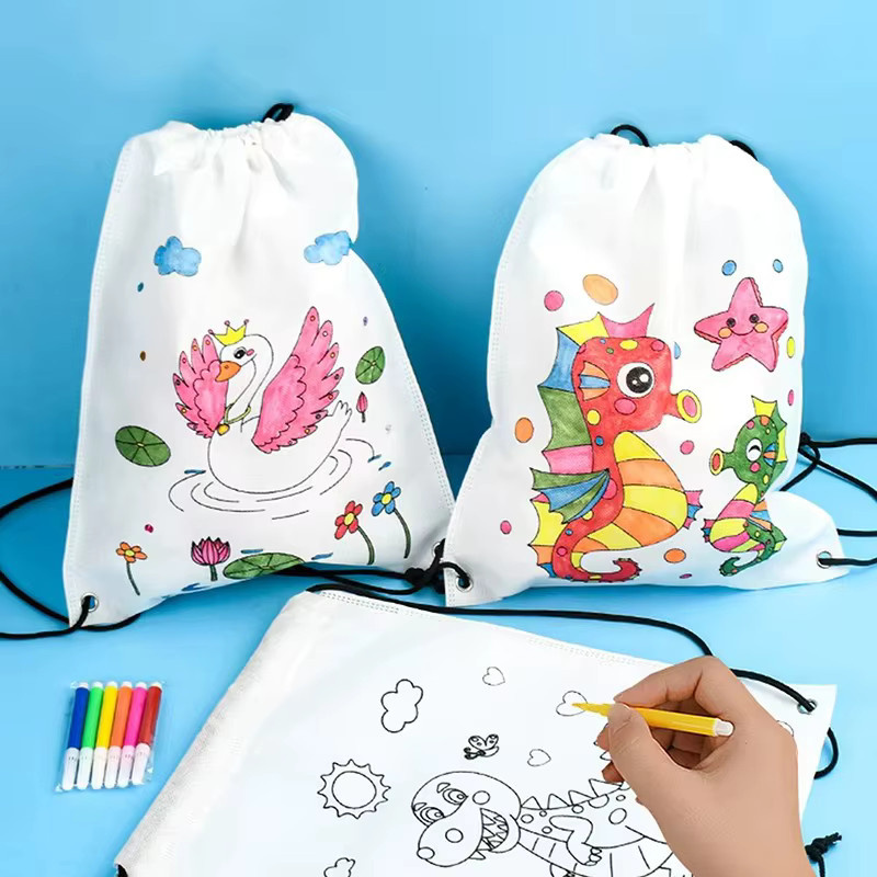 TMZ Rucksack mit Kordelzug aus Vlies in Multicolor als Aufbewahrungstasche für Lehrbücher und Schreibwaren - Bild 1