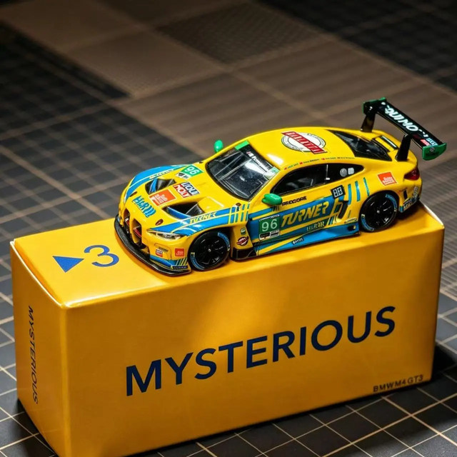 TSM MODEL M4 GT3 F1, Druckguss-Modellauto, 1:64, ab 14 Jahren - Bild 1
