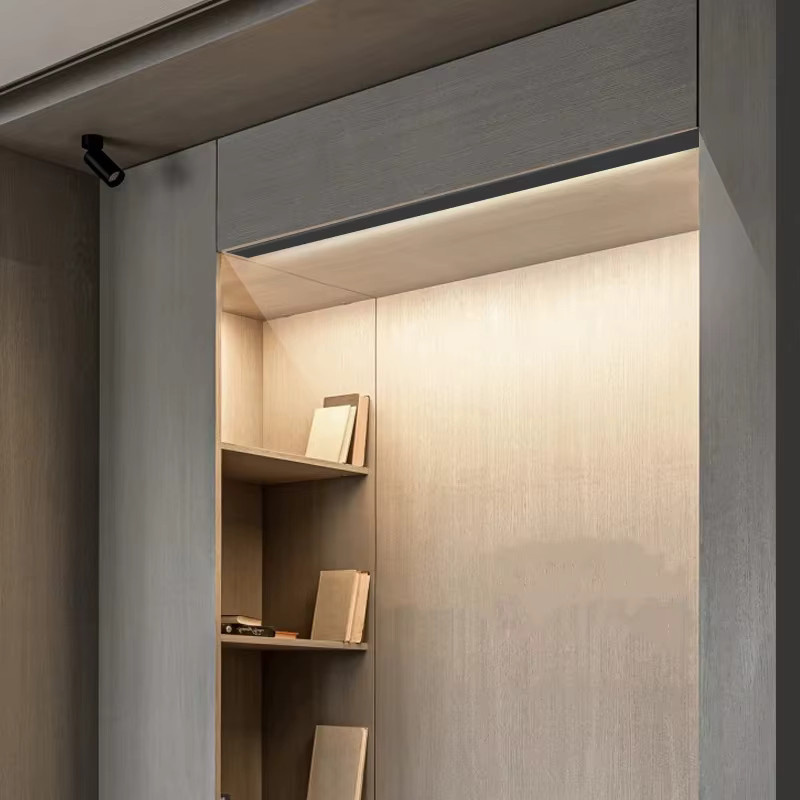 KSDLIGH Ultradünnes Aluminium-LED-Profil in Grau mit 45 Grad Schräge für Schrank- und Regalbeleuchtung, Warmweiß, Höhe: 0,7 cm - Bild 6