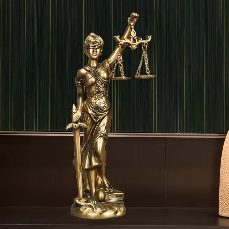 GUOFEI Justitia Retro-Statue aus Metall in Gold mit Rundem Boden als Dekoration für Schreibtisch und Anwaltsbüro - Bild 3