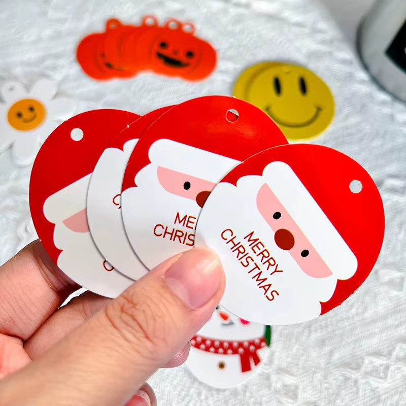 TMZ Weihnachtsetiketten aus Papier mit Seil, 50 Stück rote Weihnachts-Tags für Geschenktüten und Dekorationen - Bild 2