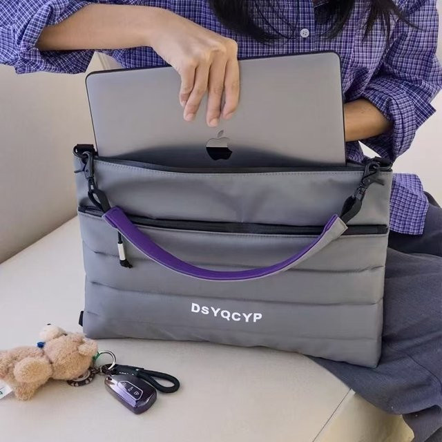 Minimal Niche High-End Laptoptasche für 13 und 14 Zoll Unisex Schultertasche in Blau oder Grau - Bild 1