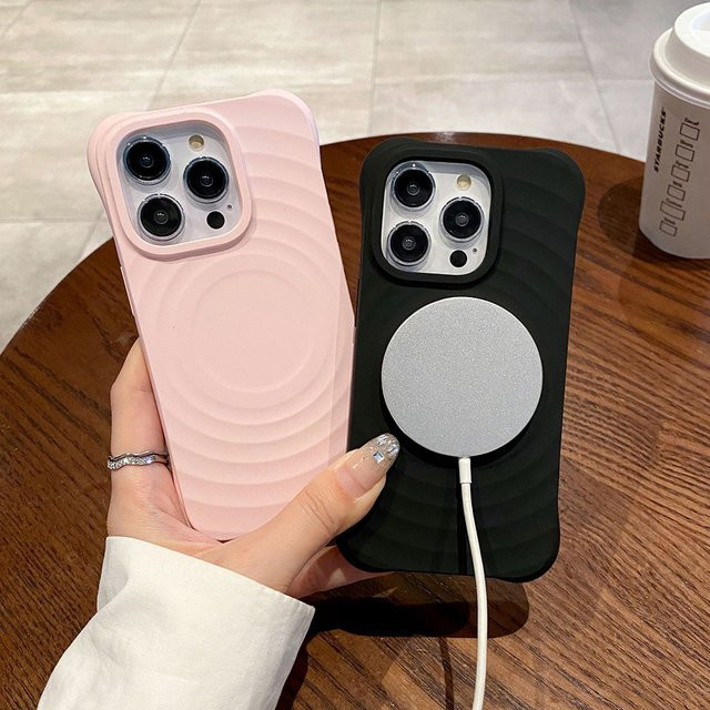 Magnetische Silikon Schutzhülle für Apple iPhone kompatibel mit MagSafe in Pink - Bild 1
