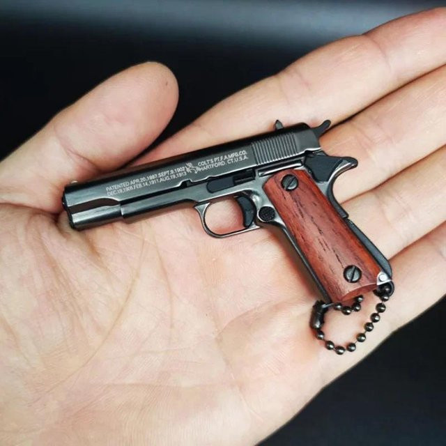 Schlüsselanhänger Colt 1911 Pistole, Metall, Unisex - Bild 1