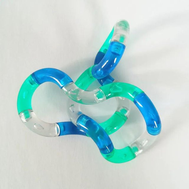 Verformbares Seil Fidget Spielzeug, Rainbow Farbe, Anti Stress Spielzeug - Bild 1
