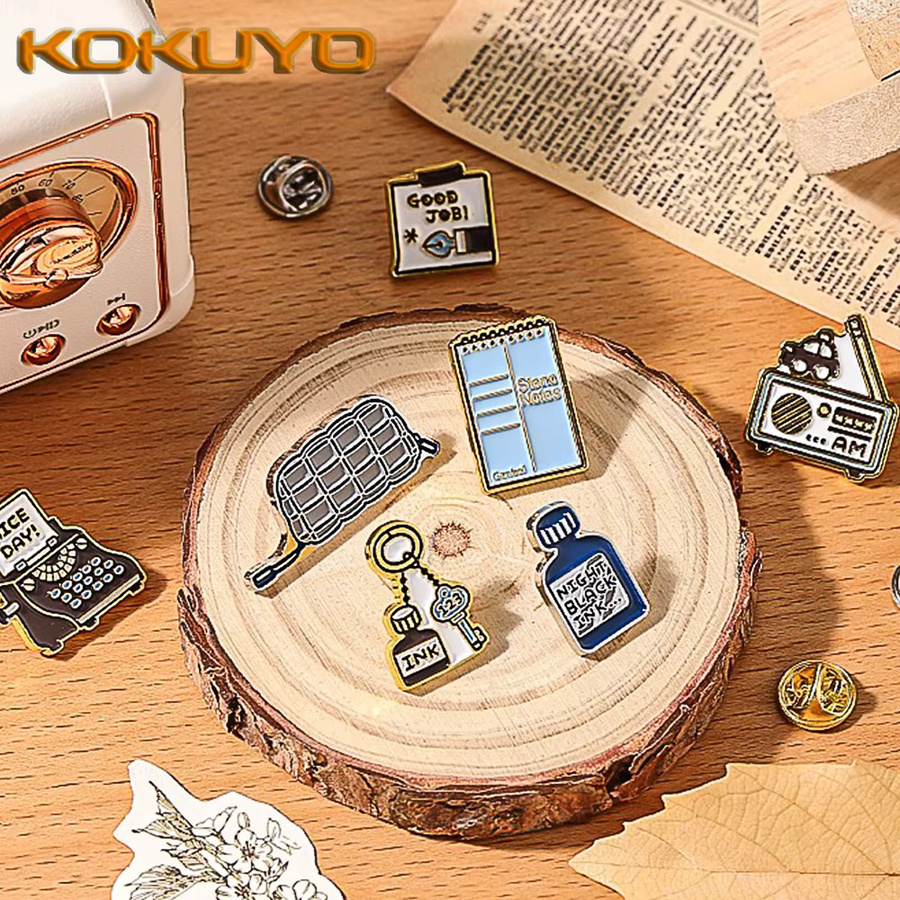KOKUYO Metall-Abzeichen Set für Kleidung und Taschen aus Japan - Bild 4