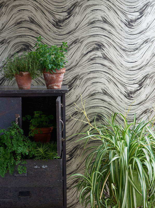 Clarke & Clarke Tapete Agata in Anthrazit und Gold mit abstraktem geometrischem Design als Vlies-Tapete - Bild 2