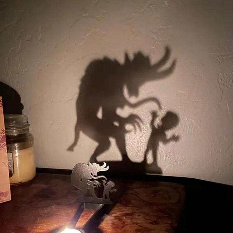Schwarzer Halloween Kerzenhalter aus Metall für Teelicht als dekorative Schattenrolle für Innen und Außen - Bild 1