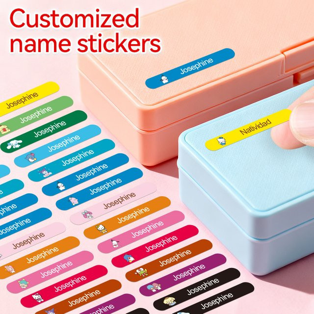 Personalisierte Sanrio Namensaufkleber in Multicolour für Kosmetiktaschen und Beauty-Zubehör - Bild 1