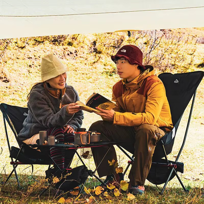 Wideea Klappstuhl für Camping und Angeln in Schwarz mit Armlehnen - Bild 3