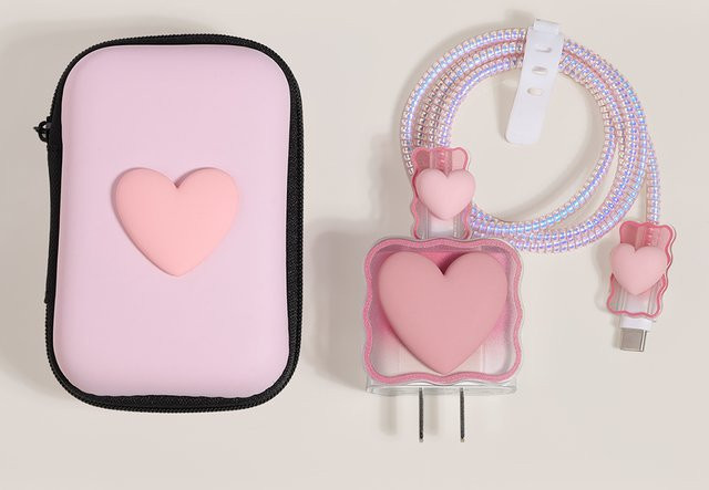 Kabelorganizer Tasche mit Reißverschluss und 3D Herz Design für iPhone Ladekabel in Pink und Silver - Bild 1