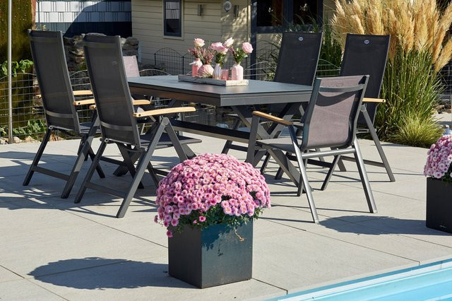 Hartman Xanadu Aruba Garten-Essgruppe aus Aluminium und Teak mit Glaskeramik-Tisch, 2 Dining Sessel und 4 Klappstühlen, xerix/natur, Tisch erweiterbar von 160 x 100 cm auf 220 x 100 cm - Bild 1