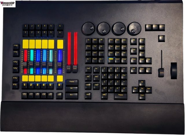 DDMSNSTAR Professioneller RGB Bühnenlicht-Controller mit DMX-Konsole und Effektsteuerung in Schwarz - Bild 1
