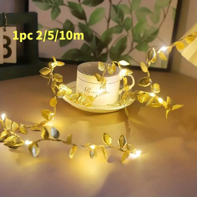 OKAL RED EAST LED Lichterkette mit künstlichen Blättern in Gold und Silber, batteriebetrieben - Bild 1
