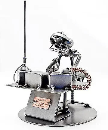 Schraubenmännchen Funkamateur von Hinz & Kunst aus Metall in Silber - Bild 1
