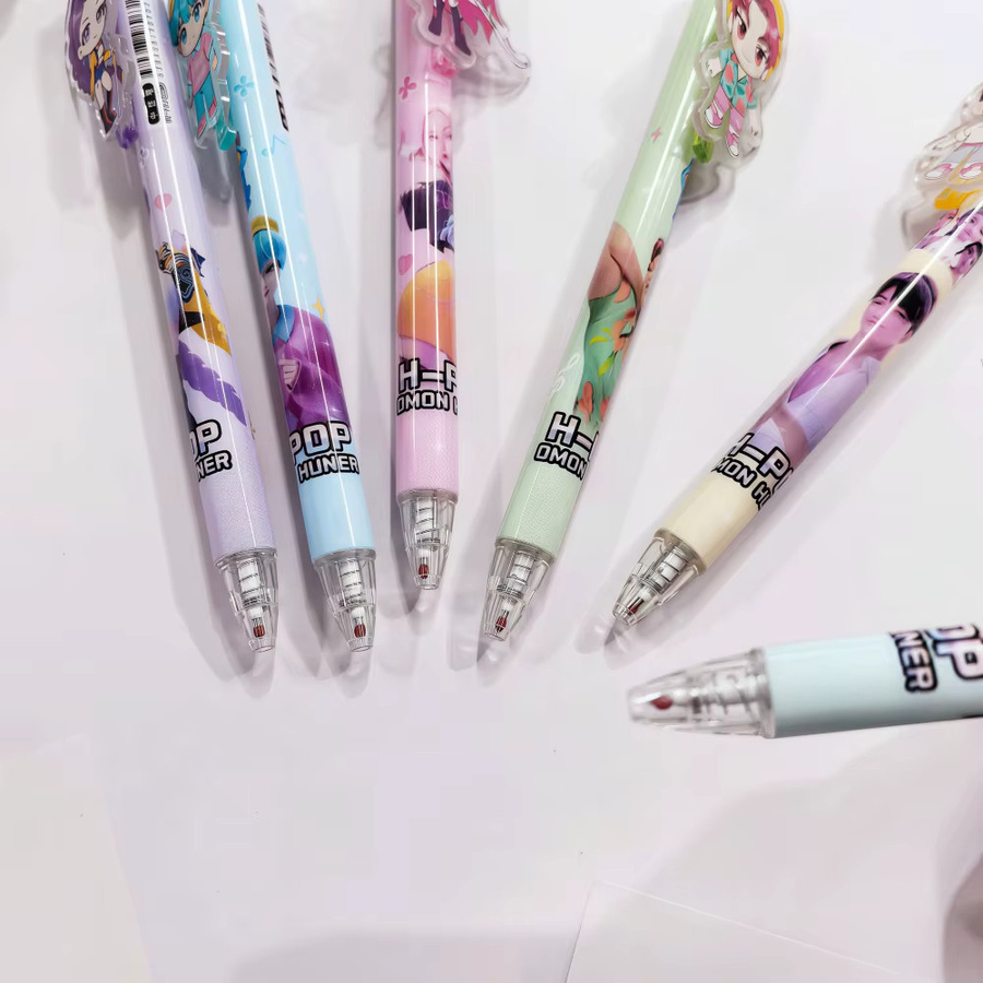 Bandai Gelstift in Schwarz mit Anime-Charakter für Schüler und Schulbedarf - Bild 2