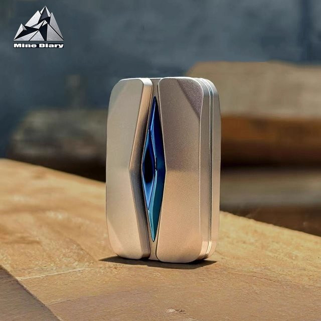Empty Mountain Unlimited Push Slider, Metall, Fidget Toy - Bild 1