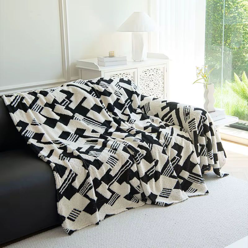 Shu Mianrong Zweifarbiges quadratisches Sofa-Handtuch als Sofa-Schutzhülle in Weiß und Multicolor - Bild 4
