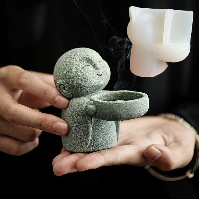 FxZoo Silikonform für Zen Meditation Kerzenständer mit Buddha und Lotus Design in Grau - Bild 1