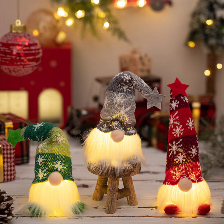 Bunter Weihnachts-Zwerg als Plüsch-Anhänger aus Textil für deine Weihnachtsdekoration - Bild 2