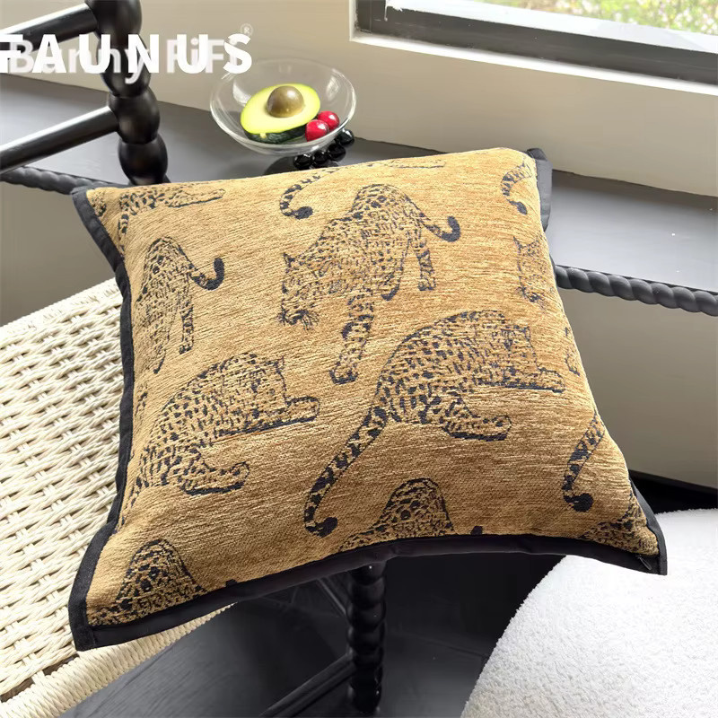BUNNY FiFi Kissenbezug mit Leopardenmuster aus Chenille, quadratisch, B/T/H: 45 x 45 x 45 cm - Bild 4