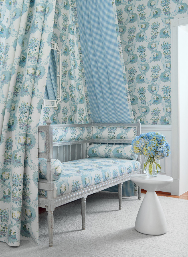 Anna French Tapete Antoinette in Blau und Pflaume - Bild 1