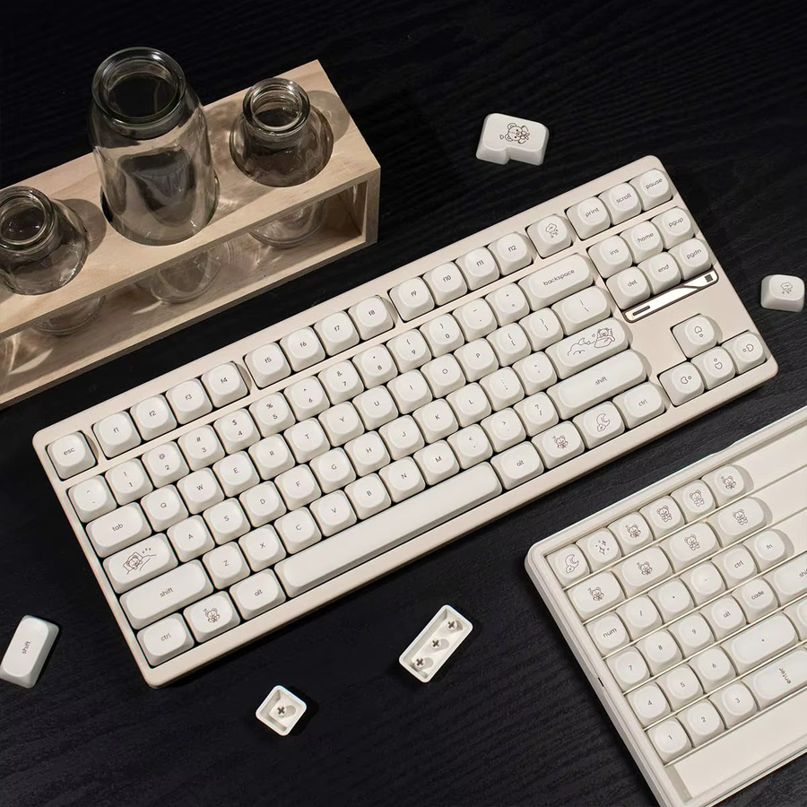 Venit Keys MOA Tastenkappen für mechanische Tastaturen, 124 Tasten, PBT-Material mit farbstoffsublimiertem Welpen-Design in Milchweiß - Bild 2