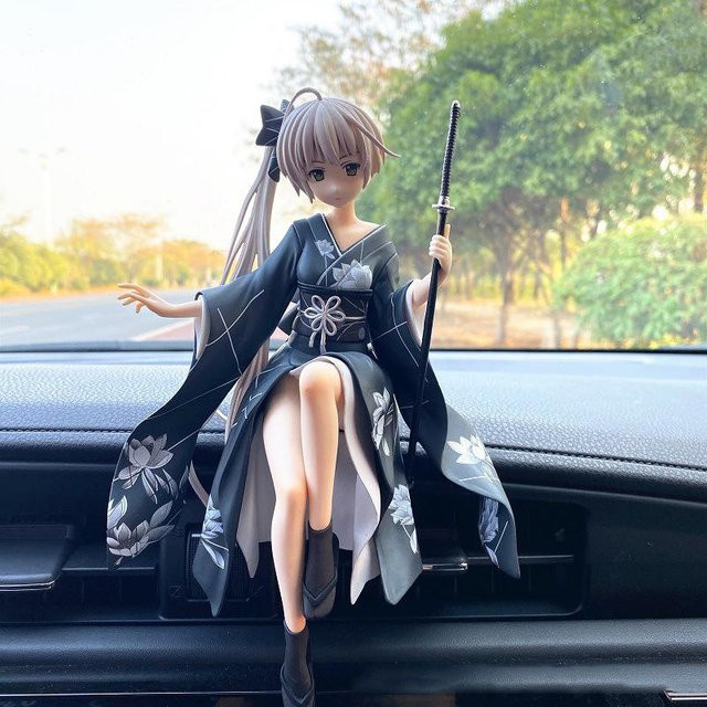 Cozyoutfit Anime Mädchen Auto-Ornamente schwarz - Bild 1