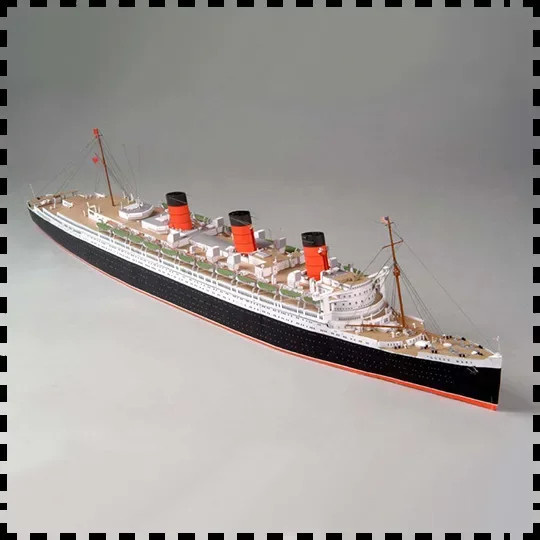 RMS Queen Mary Ocean Liner, Papiermodellbausatz, Maßstab 1:400 - Bild 1