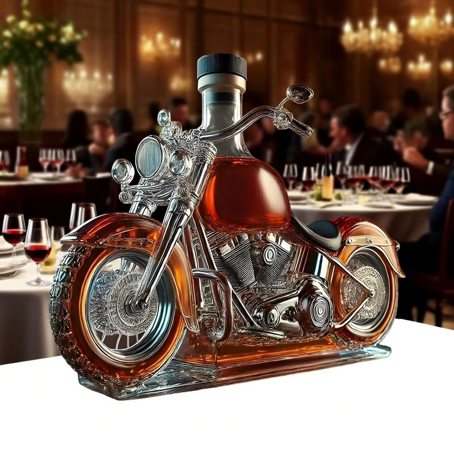Transparenter Weindekanter aus Glas in Motorrad-Design als Vintage-Glasbelüfter für Whisky und Schnaps - Bild 2