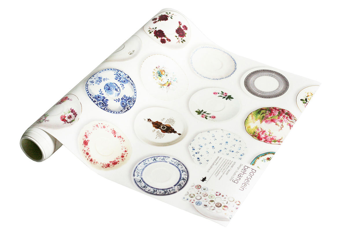 Studio Ditte Tapete Porcelain Colorful in Multicolour mit floralem Vintage-Design und mattem Finish - Bild 3