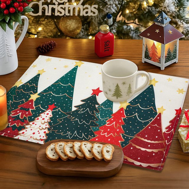 PATIMATE Set aus 4 weihnachtlichen Tischsets aus Leinen in Mehrfarben mit grafischem Design - Bild 1