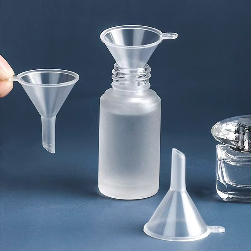 WESTTUNE 10er Set Mini-Kunststofftrichter in Transparent für Laborflaschen, ätherische Öle und Parfüm - Bild 4