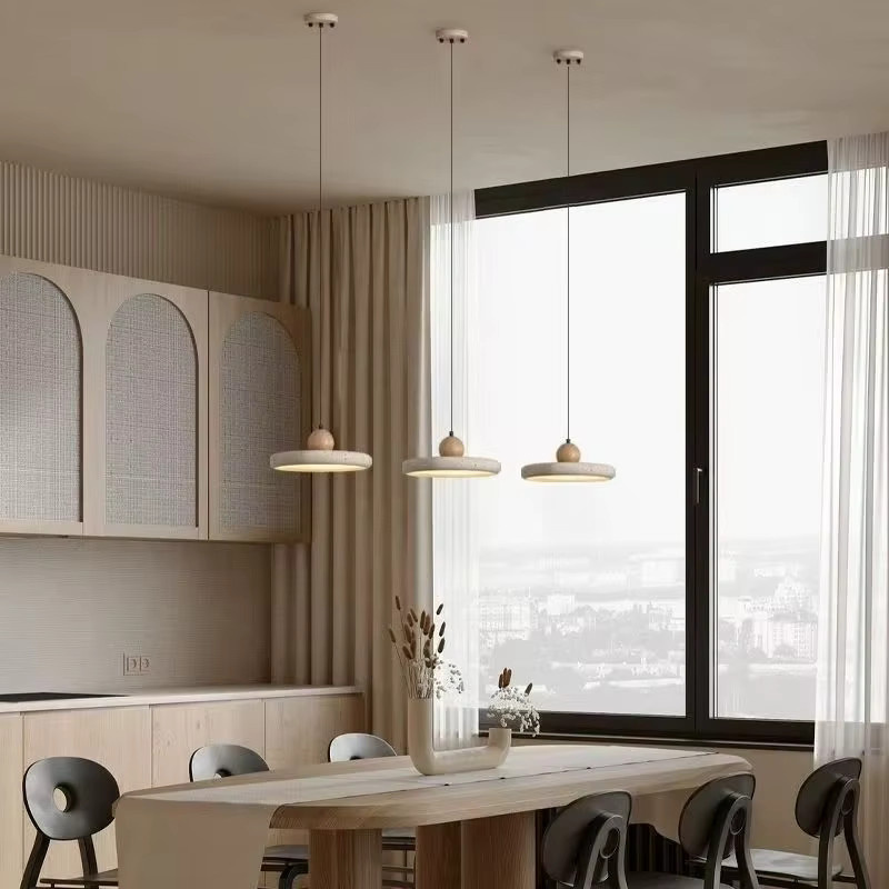 Moderne LED Anhängerleuchte aus Travertin Naturstein in Beige im Nordic Retro Design für Esszimmer und Wohnzimmer - Bild 2
