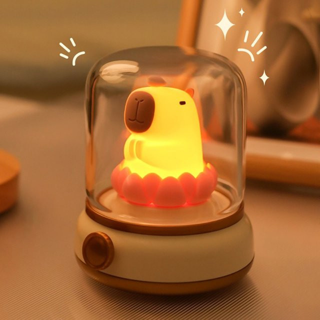 Lyfs Capybara Nachtlicht aus Silikon in Weiß mit Dimmfunktion und Timer, USB wiederaufladbare Schlaflampe für das Kinderzimmer - Bild 1