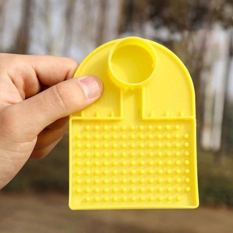 YJSTY Bienenwasserstation und Bienenfutterspender Set, 2 Stück, Gelb, aus Kunststoff, kompatibel mit normalen Wasserflaschen für den Innen- und Außenbereich - Bild 2