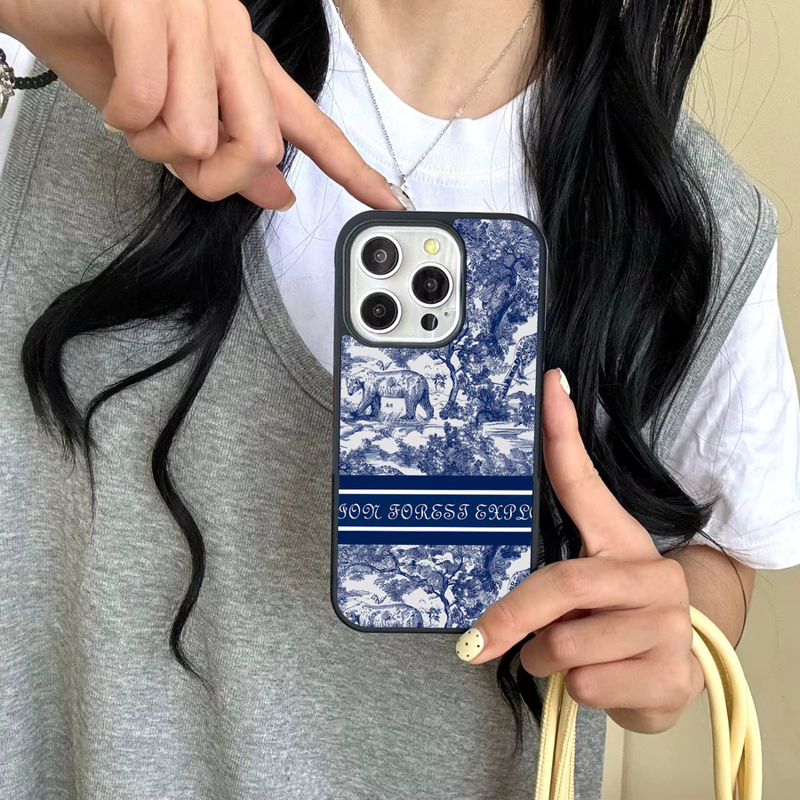 VNTK Handyhülle mit klassischem Blumen-Design für iPhone 16 15 14 13 12 11 Pro Max Plus in Blau, sturzsicheres Luxus Cover - Bild 3