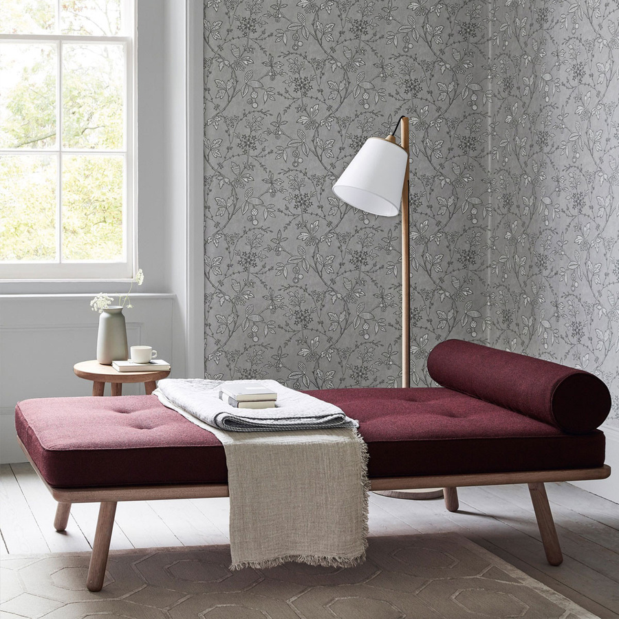 Little Greene Tapete Wrest Trail Lead in Grau mit floralem Vintage-Botanical-Design - Bild 1