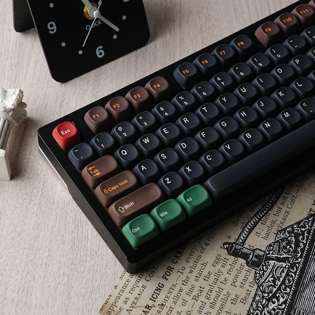 Jaycomia MOA PBT Tastenkappen in Braun und Dunkelgrau für mechanische Tastaturen mit MX-Schaltern, Dye-Sub Tastenkappen für ABNT2, ISO- und ANSI-Layouts - Bild 1
