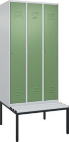 C+P Spind Classic PLUS Garderobenschrank mit Sitzbank, 3 Abteile, Lichtgrau, B/T/H: 212,0 x 90,0 x 81,5 cm - Bild 1
