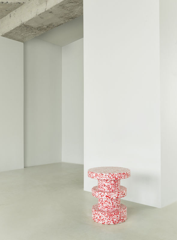 Normann Copenhagen Bit Stool Stack Hocker aus recyceltem Kunststoff in Rot - Bild 2