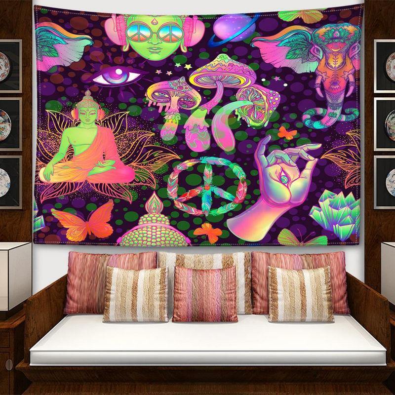 Abstrakter Wandteppich mit Pilzen und Buddha-Statuen im Bohemian Stil von Super Six, mehrfarbig, B/H: 95 x 73 cm - Bild 2