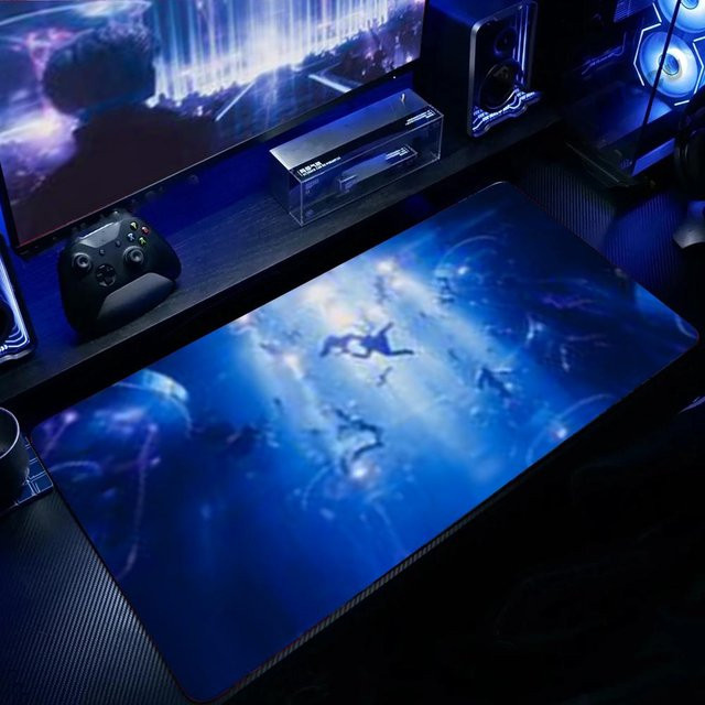 Ready Player One Gaming-Mauspad LockEdge in Schwarz und Blau, große verdickte Tischunterlage für Computer und Tastatur - Bild 1