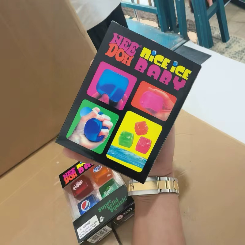 Schylling Needoh Nice Cube, Sensorischer Stressabbau-Würfel, Fidget-Spielzeug - Bild 3