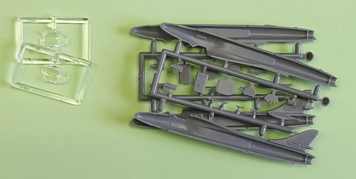 Revell Mark 1 Hawker Hunter Royal Air Specification Umbauteile-Set 1/144 - Bild 3