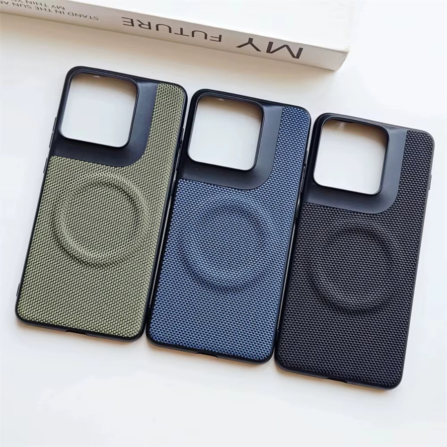 Motorola Moto Edge 70 Ultra MagSafe Schutzhülle aus Nylon-Geflecht und Leder in Schwarz - Bild 3