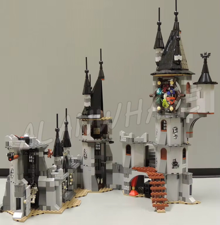 LEGO Monster Fighters Vampyre's Castle Eternal Darkness Moonstones, Bausatz, 949 Teile - Bild 2