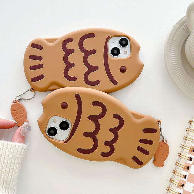 Stoßfeste Silikon-Handyhülle mit 3D-Taiyaki-Fisch-Design und Anhänger für Apple iPhone 16 15 14 13 12 Pro Max, Farbe: Braun - Bild 1