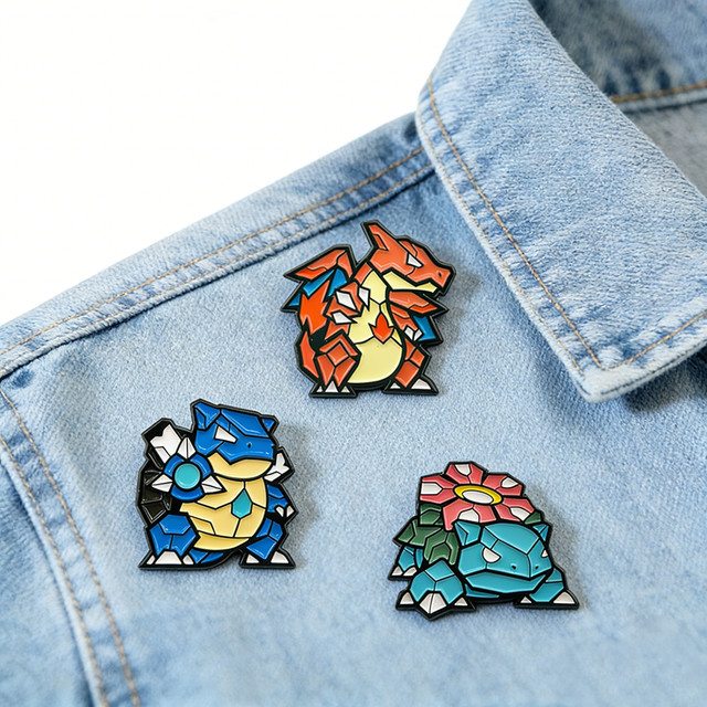 Bandai Pokémon Glurak Schiggy Venusaur Emaille Anstecknadeln, Set / Bundle - Bild 1